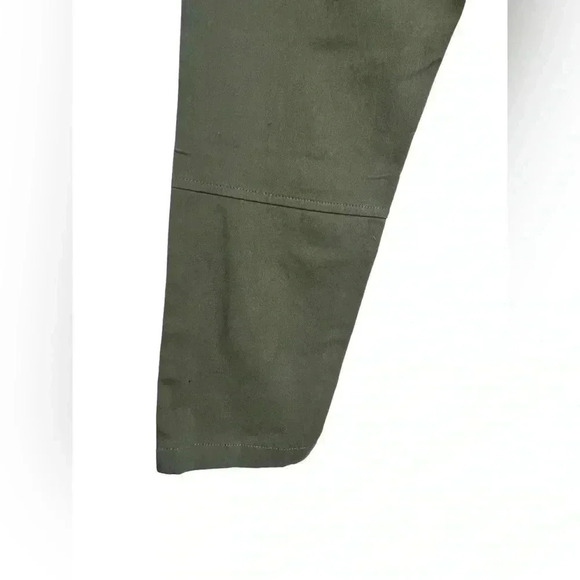 Lulu's Leo Olive Green Tie-Waist Cropped Pants EUC - Picture 7 of 10